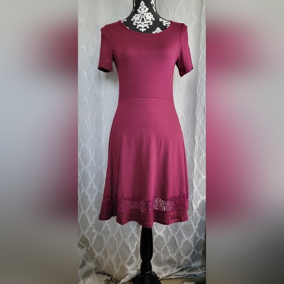 Fit and Flare Dress - Burgundy - Picture 2 of 4